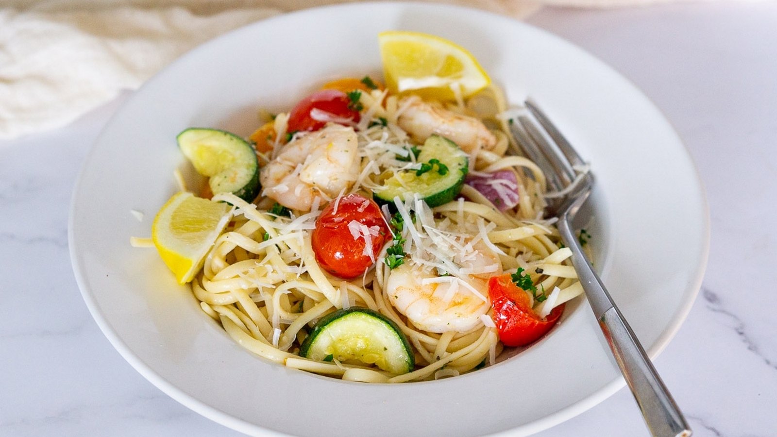 Baked Shrimp With Vegetables And Pasta With Lemon Garlic Sauce Baked Shrimp With Vegetables And Pasta With Lemon Garlic Sauce