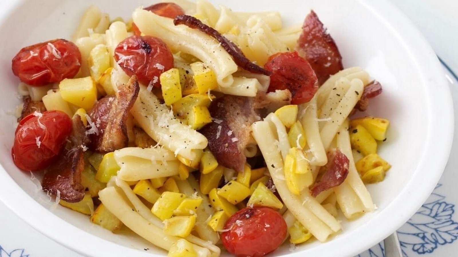 Gemelli Pasta With Bacon Tomato And Yellow Squash Gemelli Pasta With Bacon Tomato And Yellow Squash