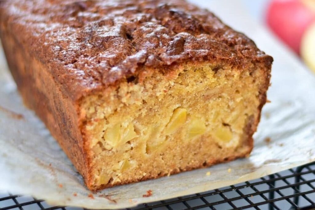 Cinnamon Apple Bread (Loaf Cake)