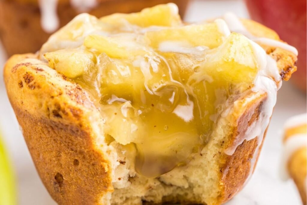 Cinnamon Roll Mini Apple Pies