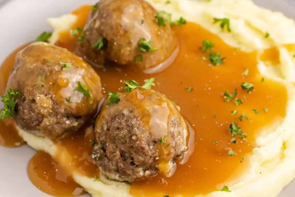 Meatballs and Mashed Potatoes