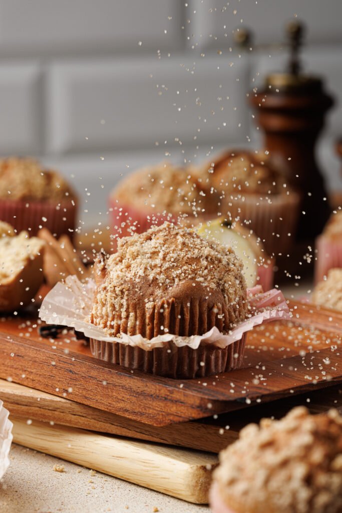 Apple Cinnamon Crumb Muffins